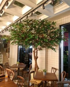 pohon artificial